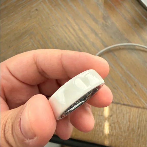 Oura Ring 4 Ceramic Cloud Size 11 - Picture 4 of 8